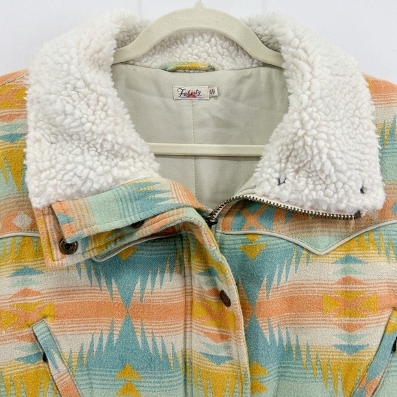 FAHERTY Bluegrass Faux Shearling Lined Jacket Coat in Golden Field Southwestern - Picture 3 of 9